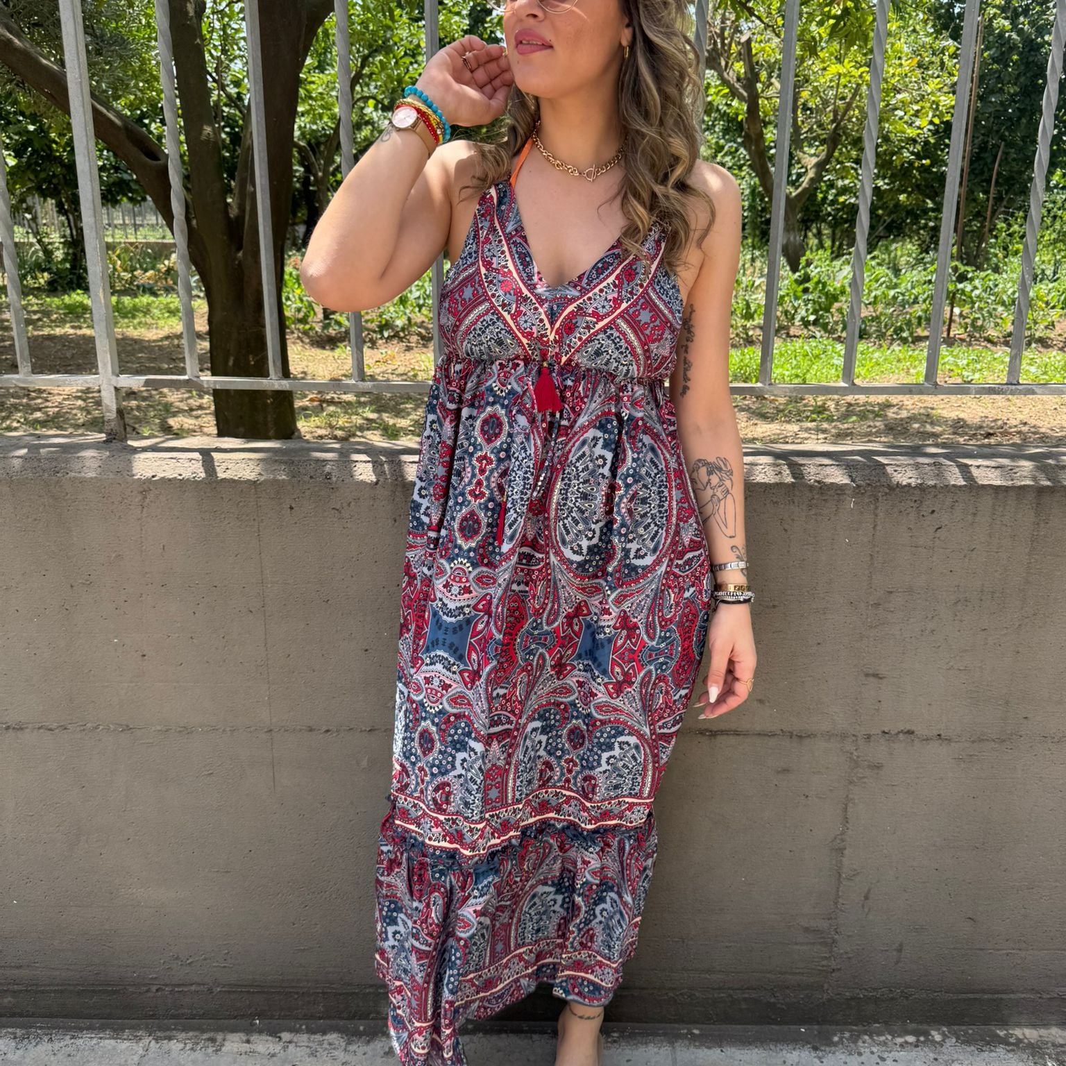 Vestito lungo indiano con scollo a V