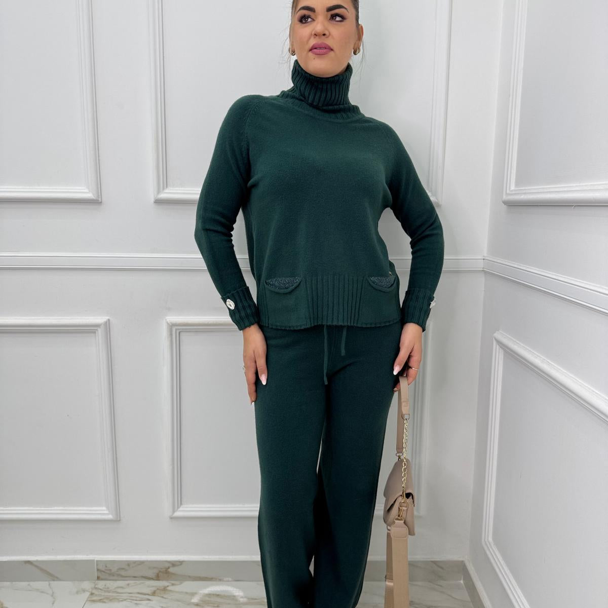 Coordinato 2 pezzi in lana con maglia collo alto