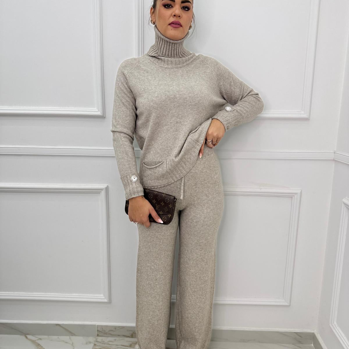 Coordinato 2 pezzi in lana con maglia collo alto