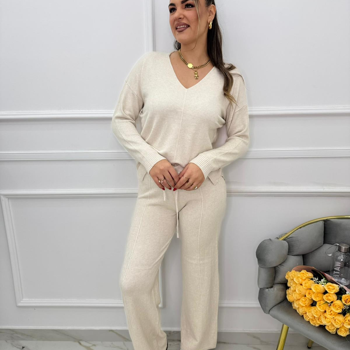 Coordinato 2 pezzi con maglia scollo a V