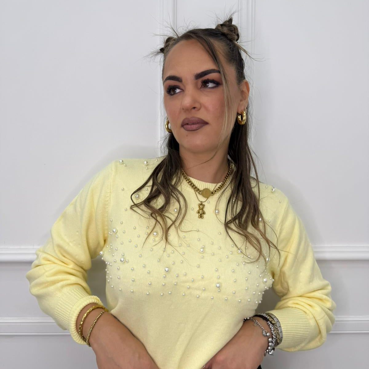 Maglione con perle nella parte superiore