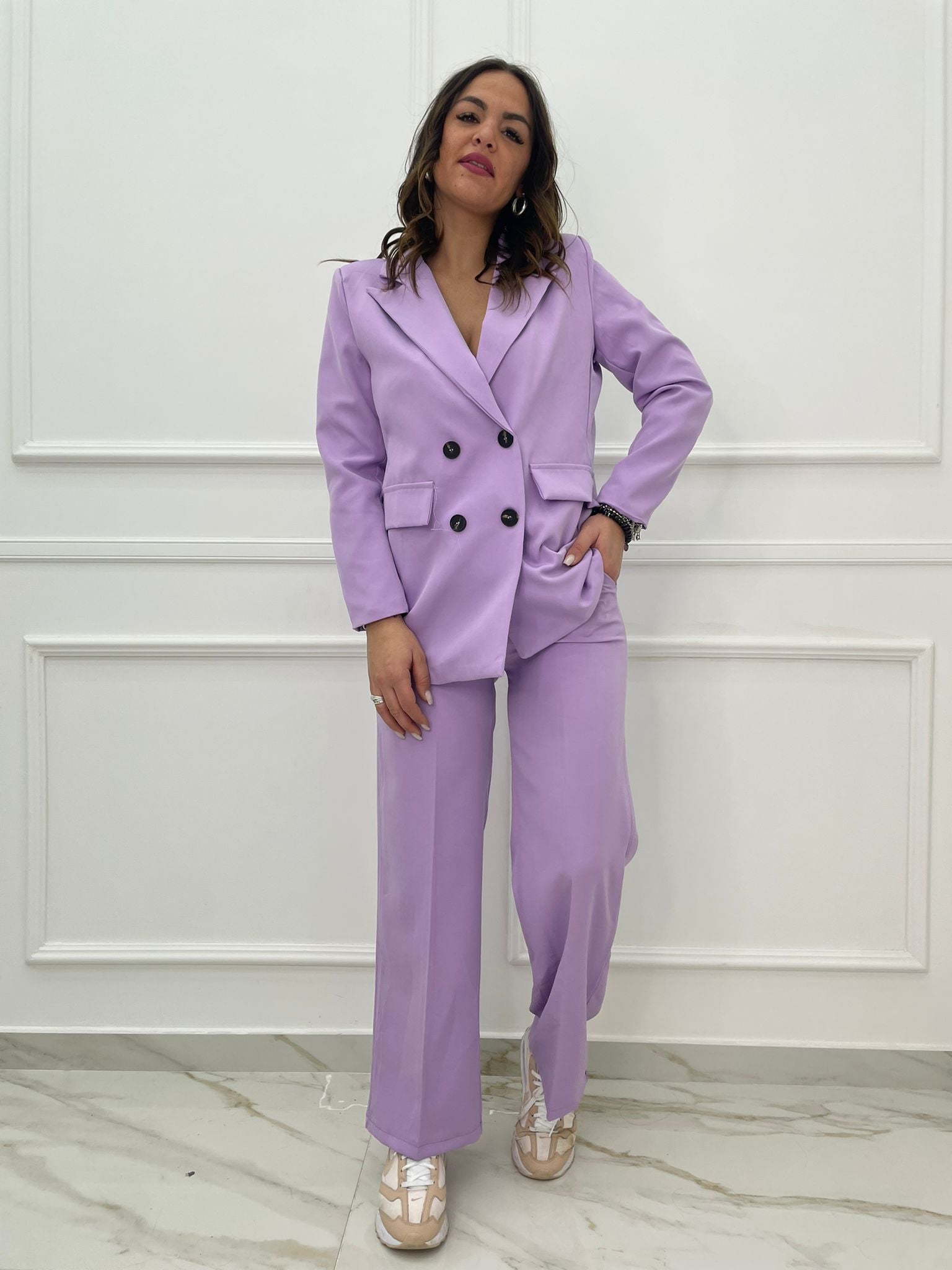 Tailleur tinta unita con giacca doppio petto