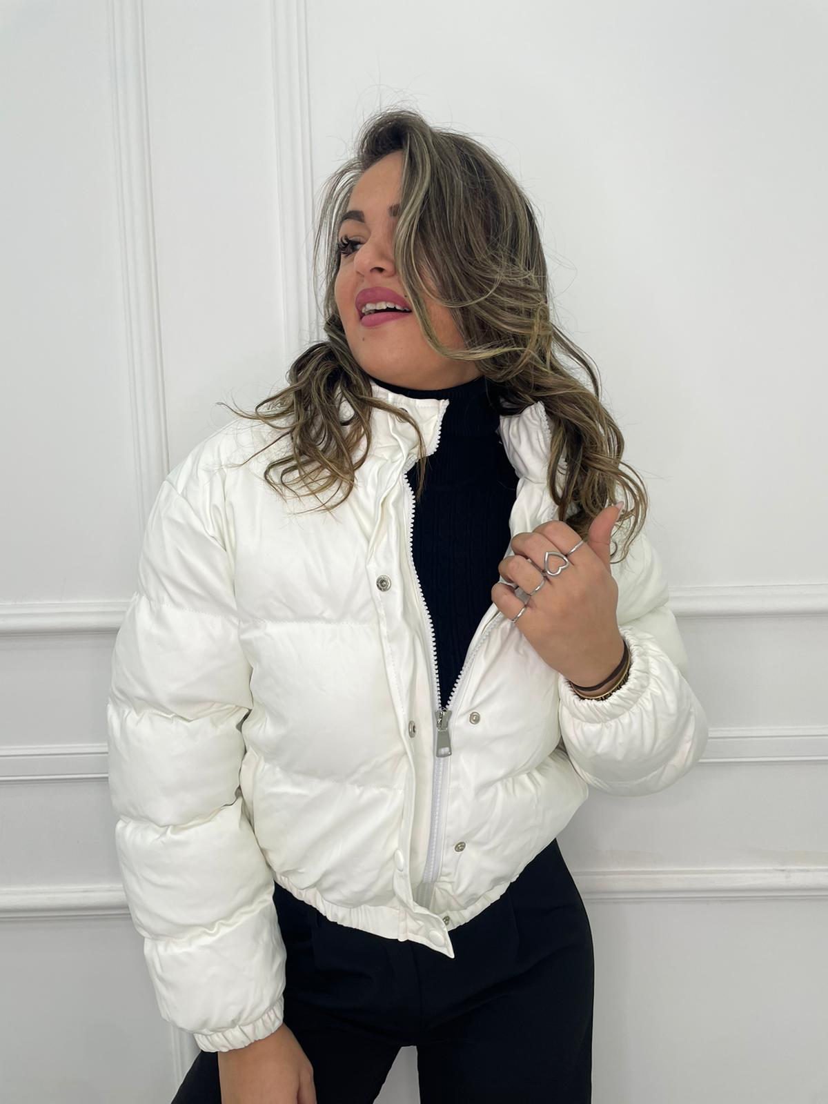 Piumino eco pelle tinta unita