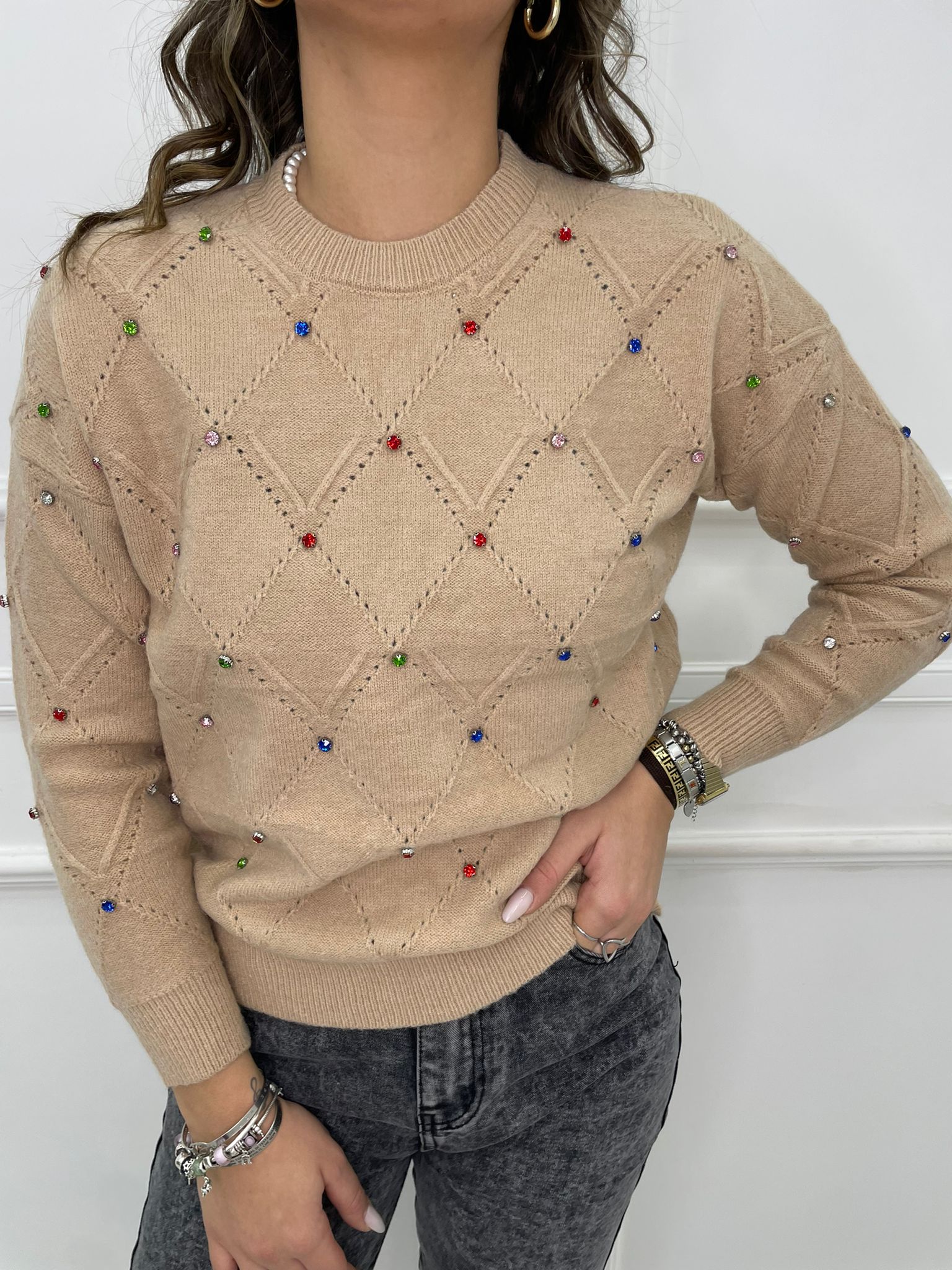 Maglioncino trama rombi con swarovski colorati