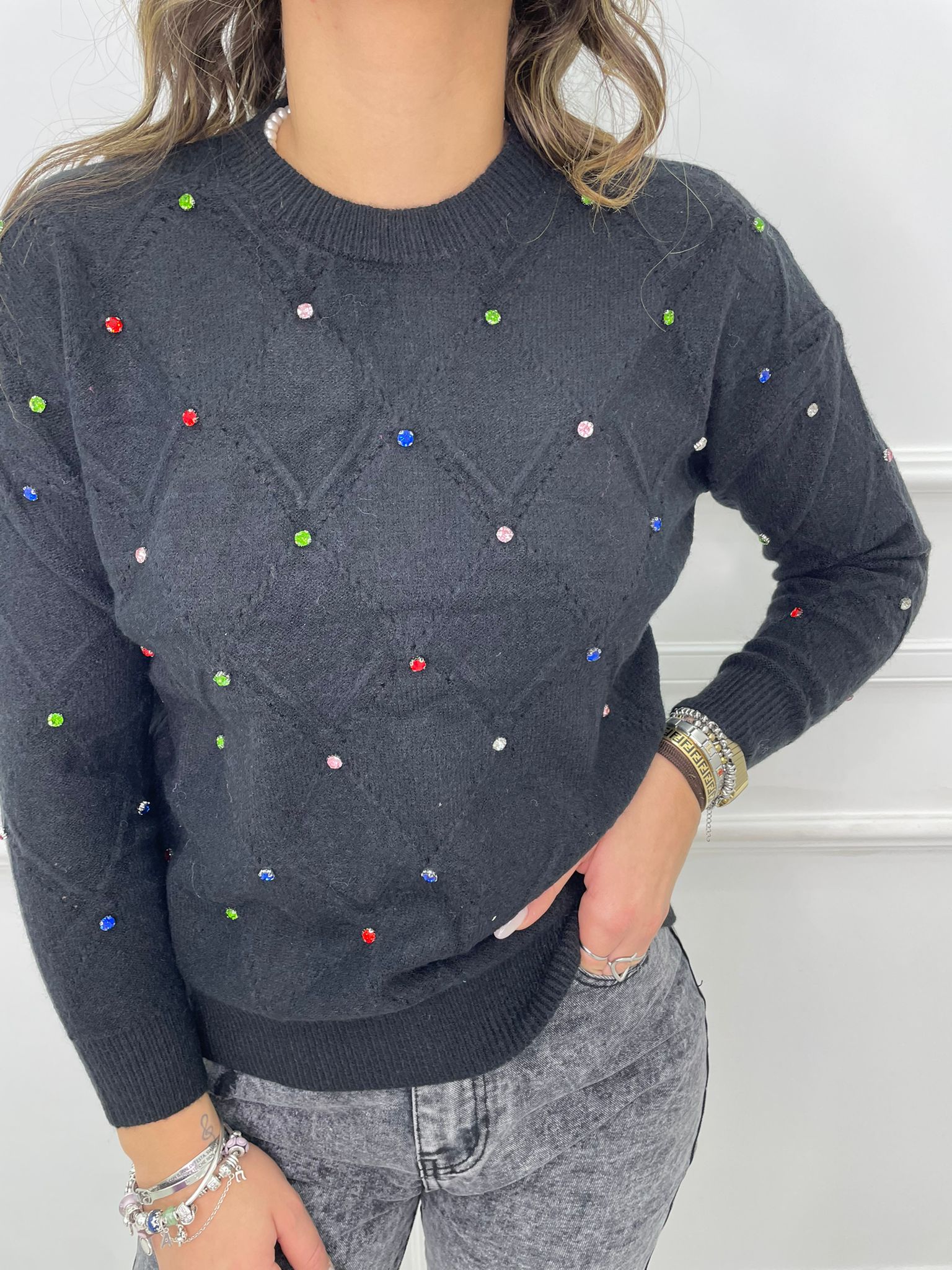 Maglioncino trama rombi con swarovski colorati