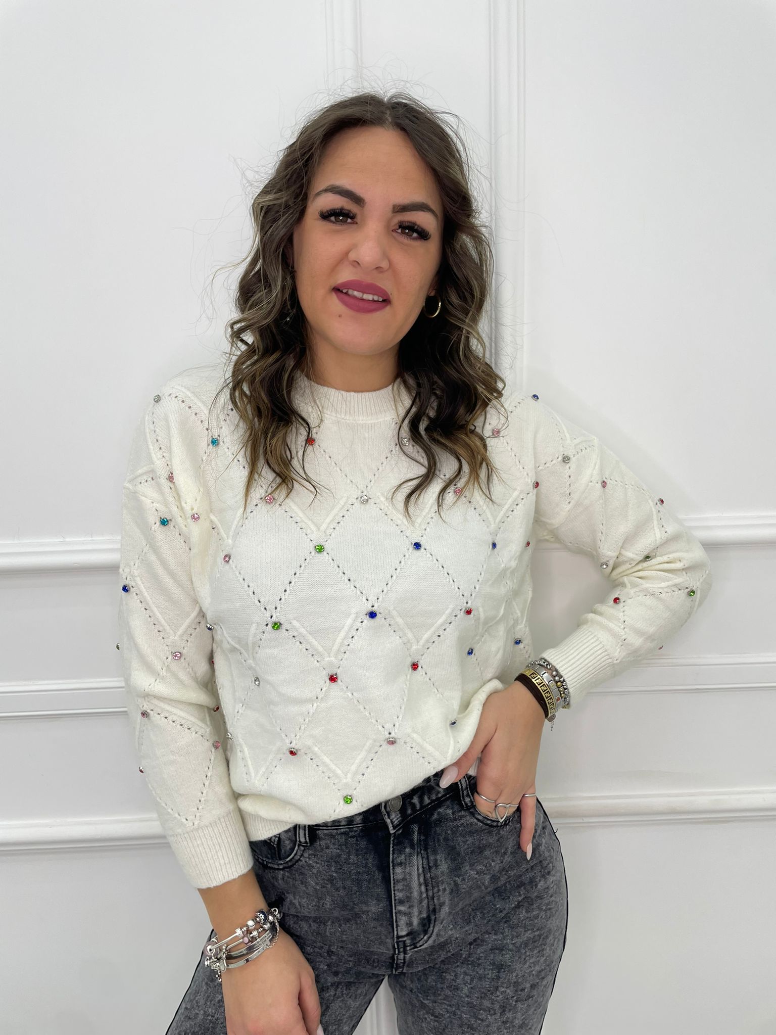 Maglioncino trama rombi con swarovski colorati