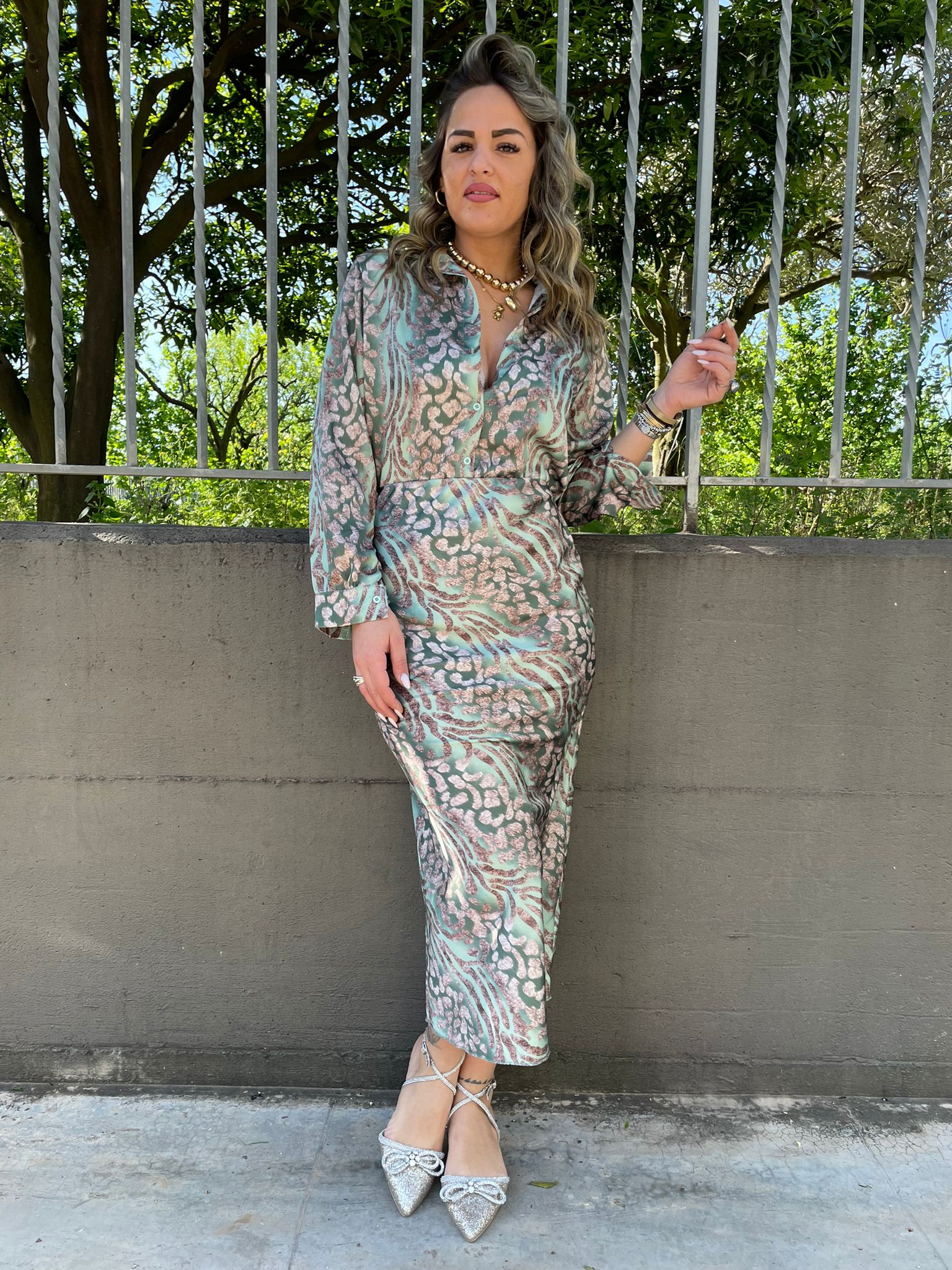Coordinato 2 pezzi effetto seta con gonna midi