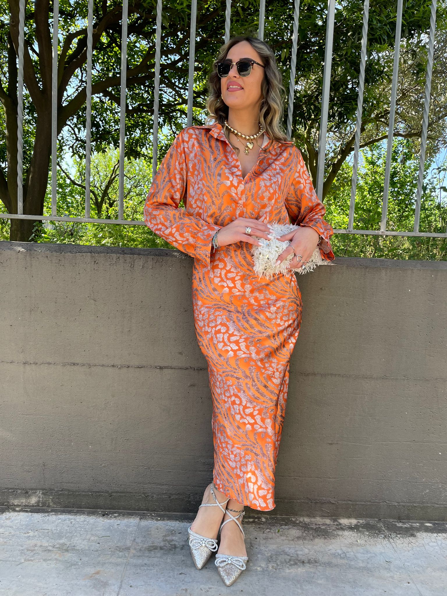 Coordinato 2 pezzi effetto seta con gonna midi