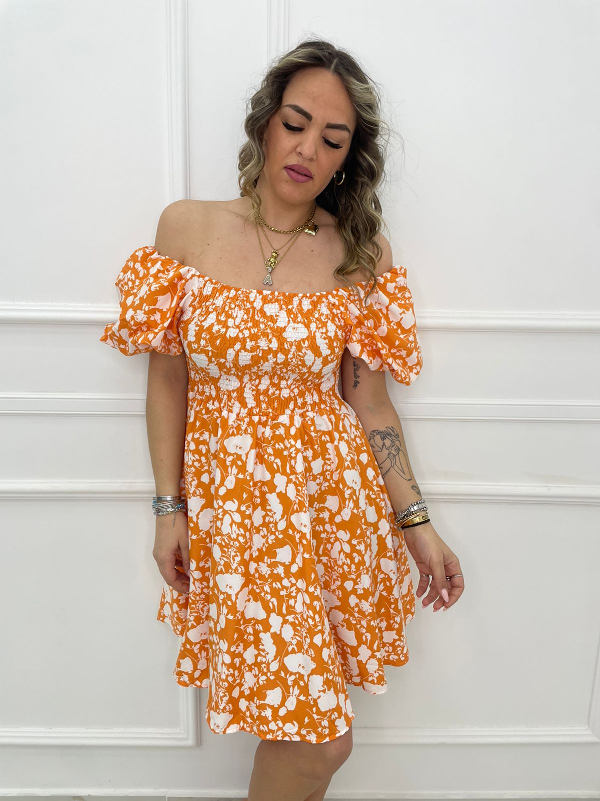 Vestitino floreale con maniche a sbuffo