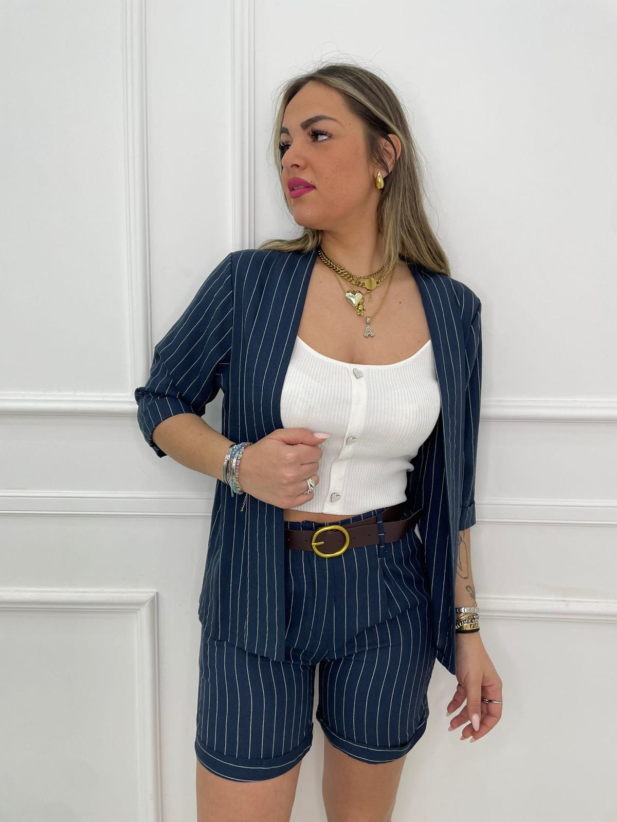 Coordinato 2 pezzi effetto lino a righe con bermuda