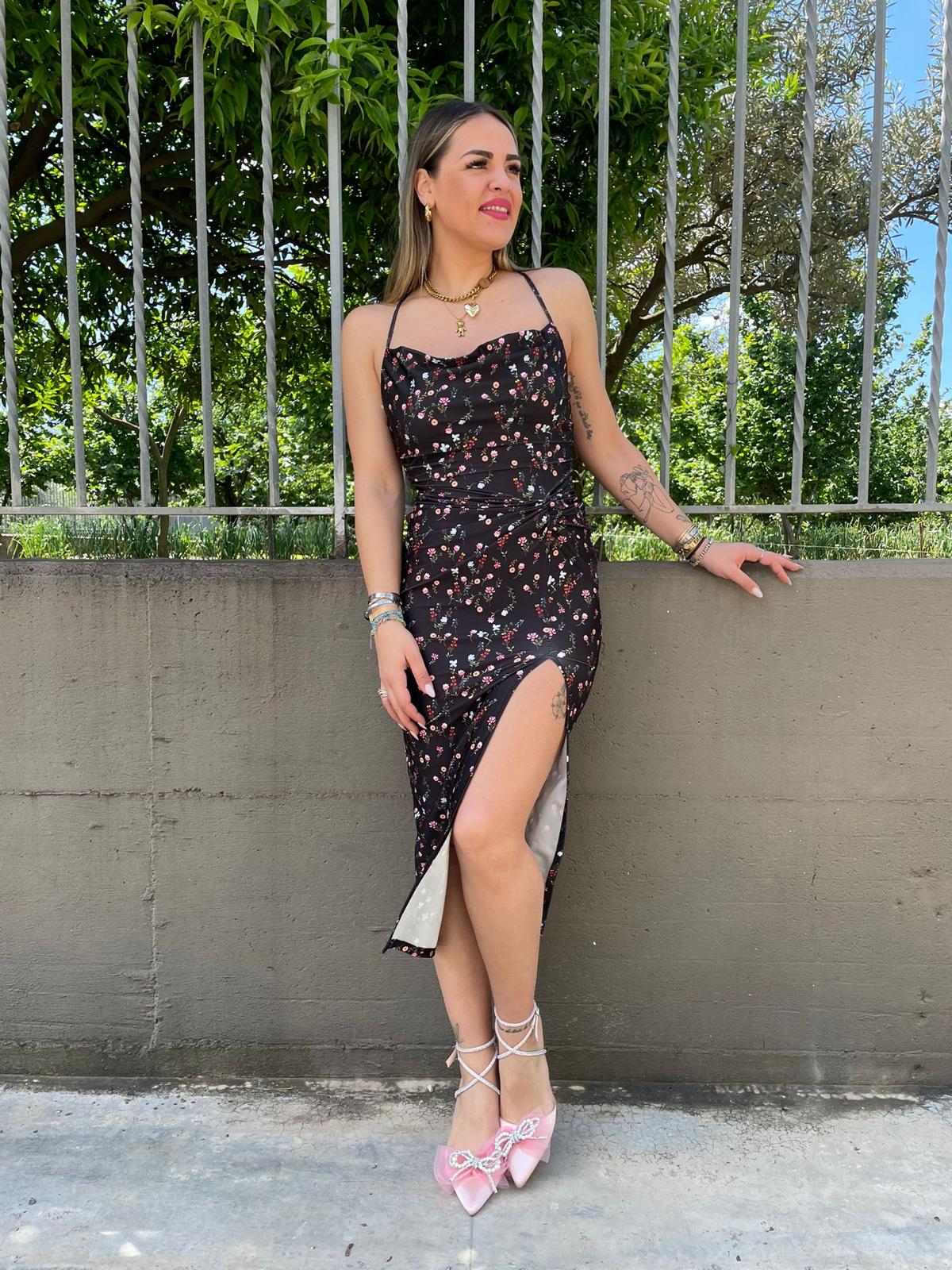 Vestito in lycra floreale con nodo e schiena scoperta