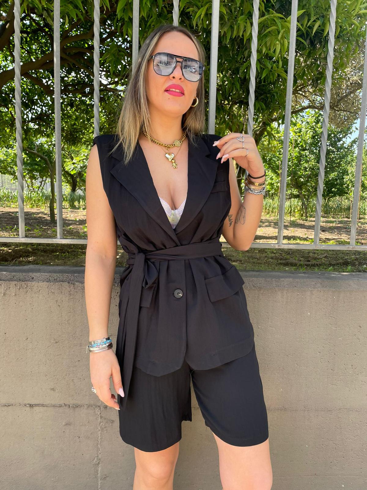 Coordinato 2 pezzi effetto lino con giacca giro manica e bermuda