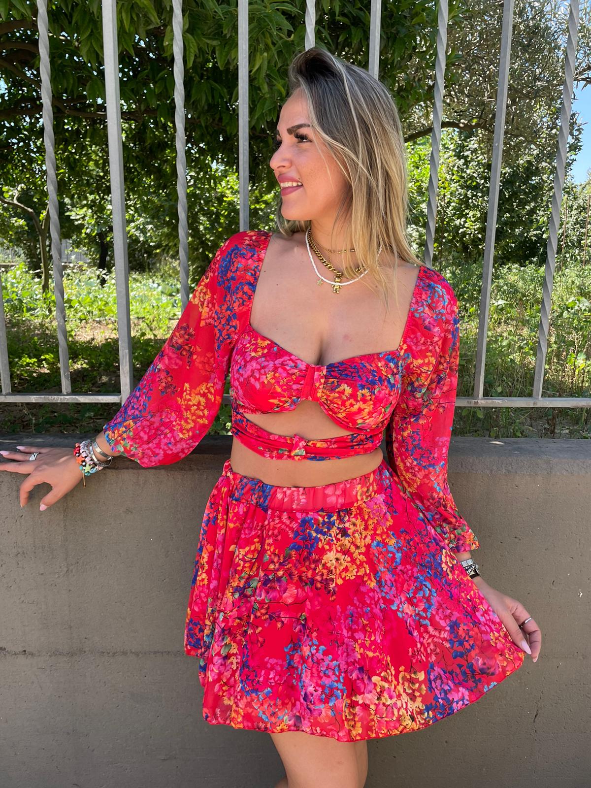 Coordinato 2 pezzi floreale con mini gonna