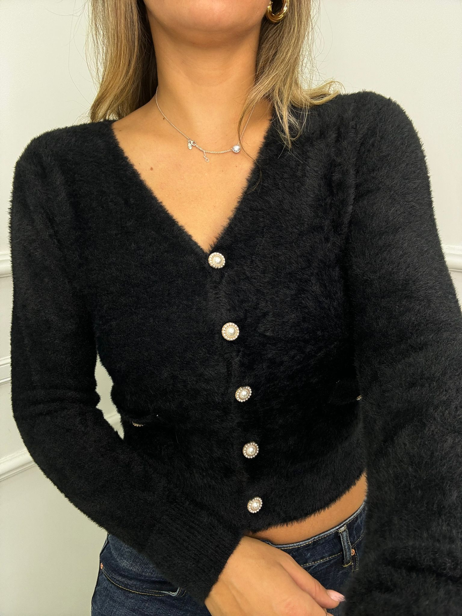 Cardigan in pelo con bottoni gioiello