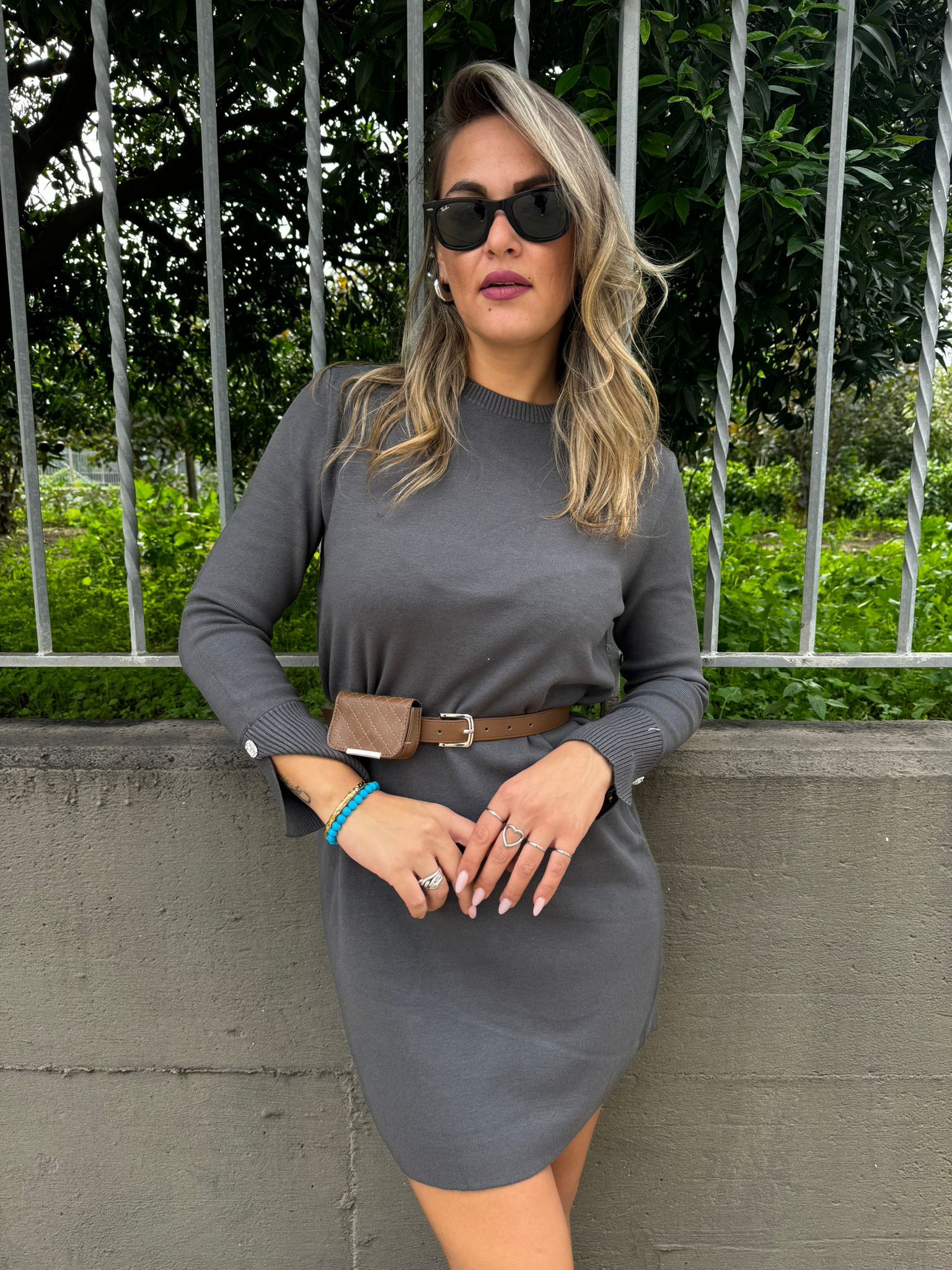 Vestito in lana rasata con cintura in vita