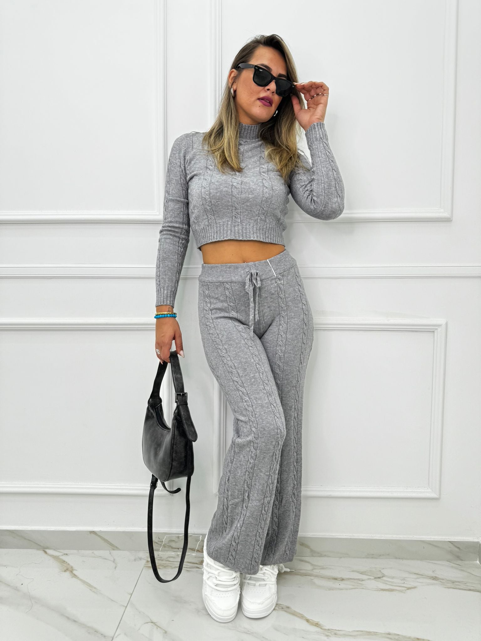 Coordinato 2 pezzi trama treccia con maglia mezzo collo