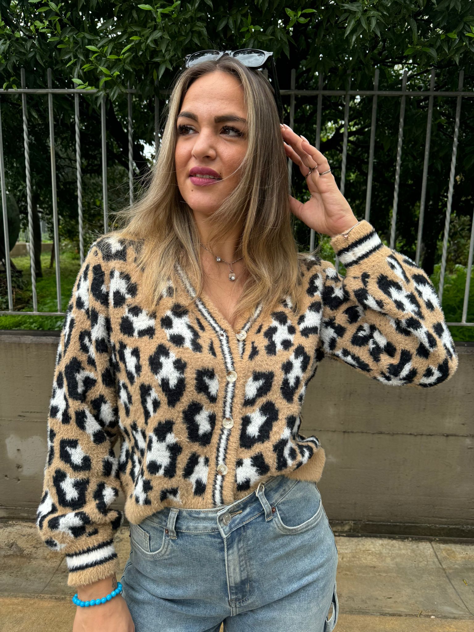 Cardigan animalier scollo a V