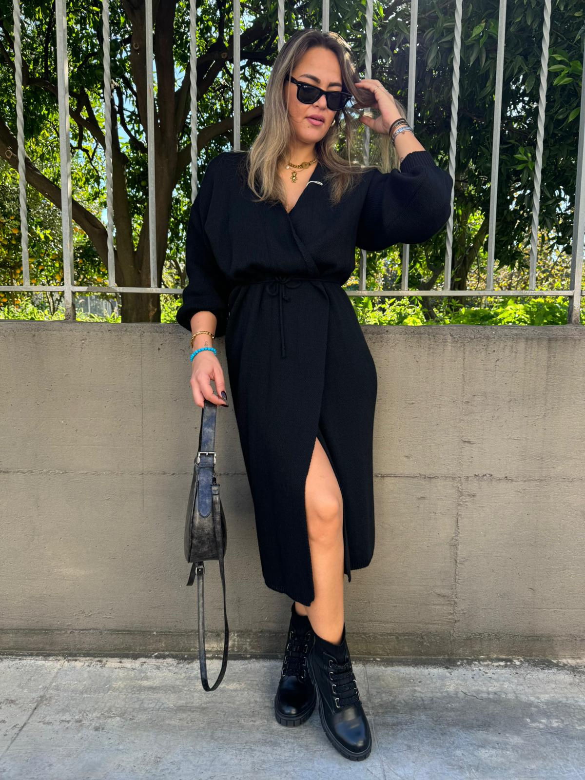 Vestito lungo in simil lana con scollo incrocio