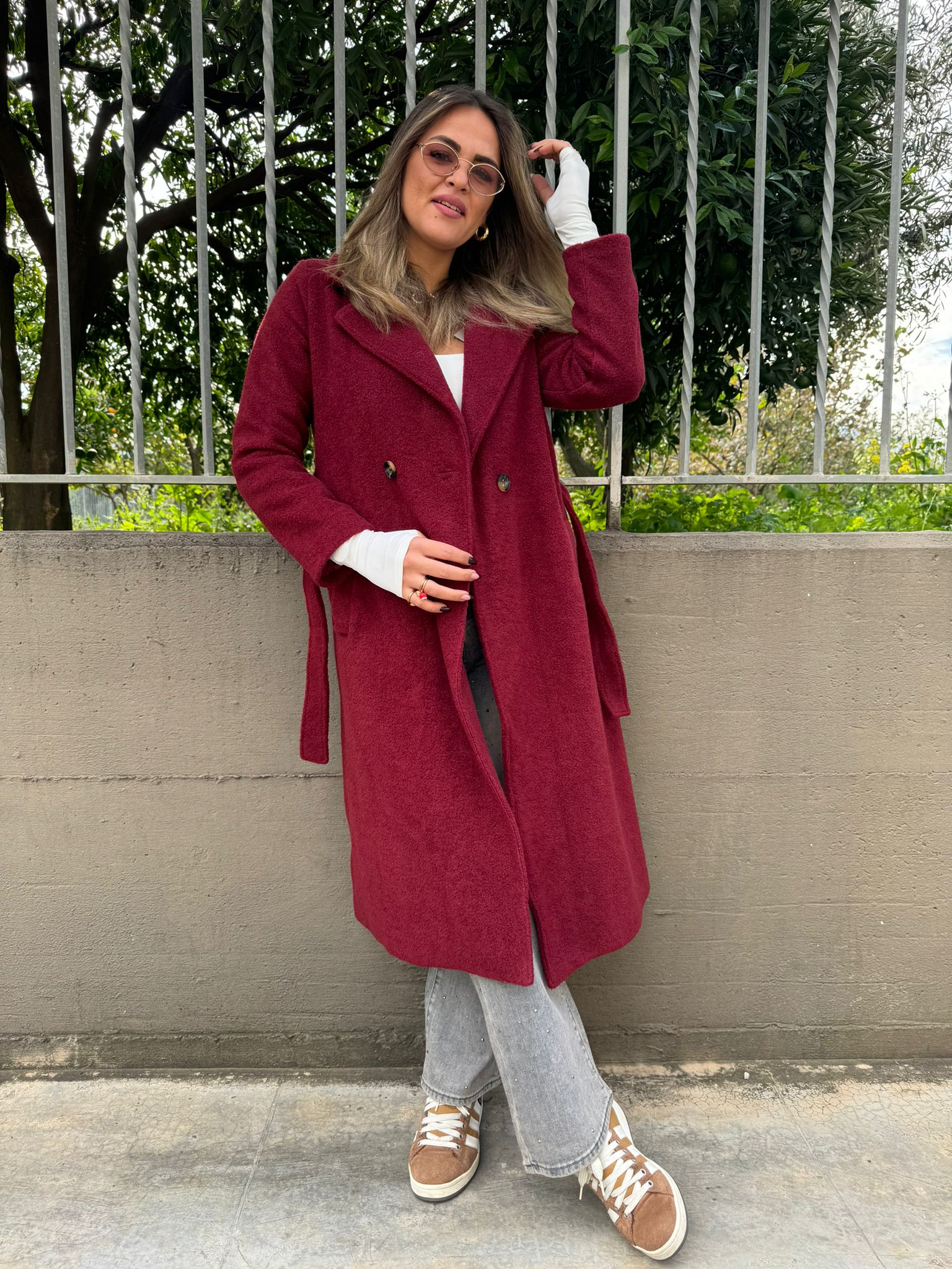 Cappotto in simil alpaca con cintura in vita