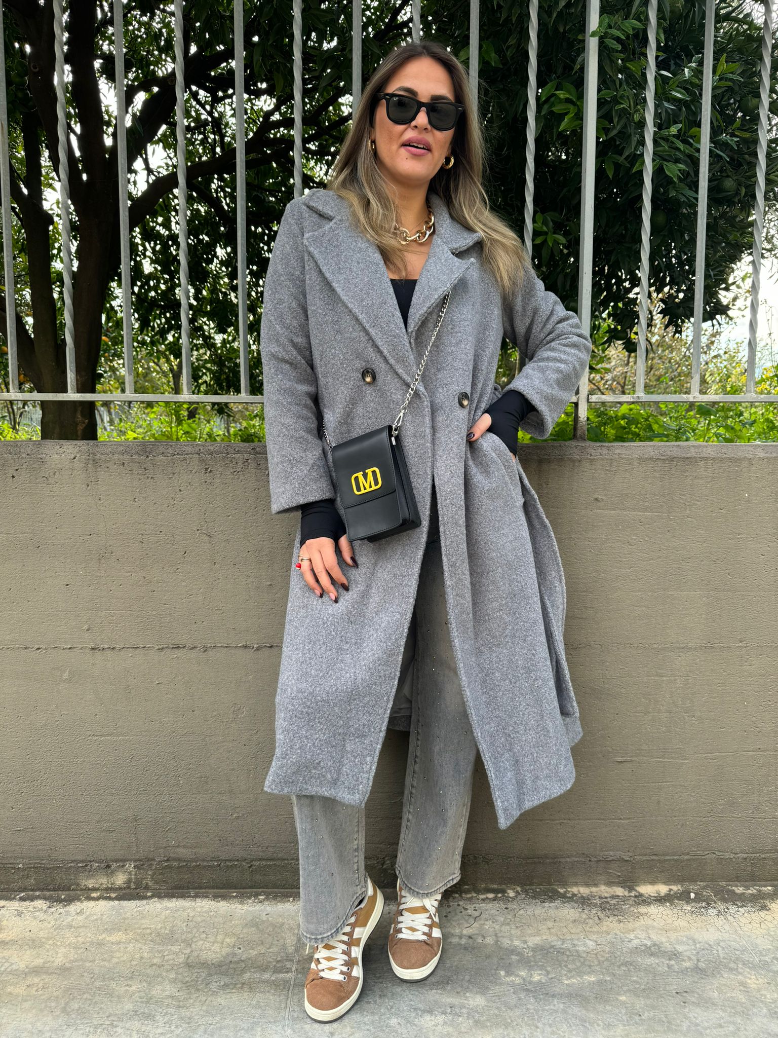 Cappotto in simil alpaca con cintura in vita