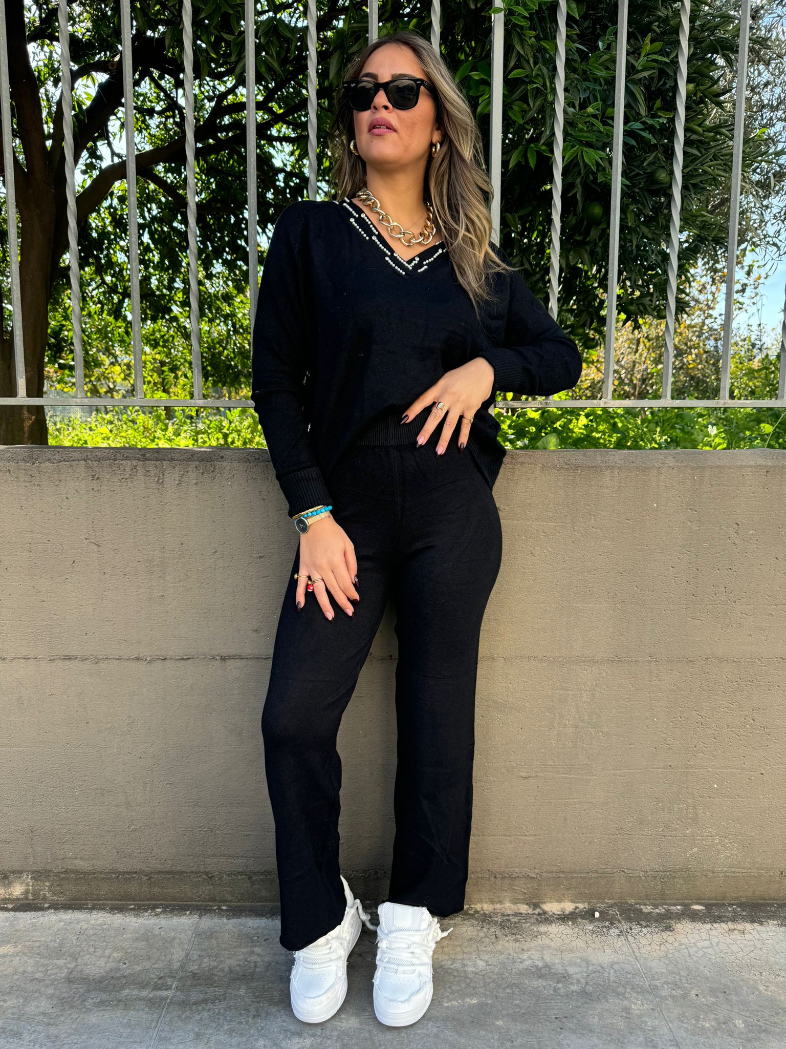 Coordinato 2 pezzi con maglia scollo a V