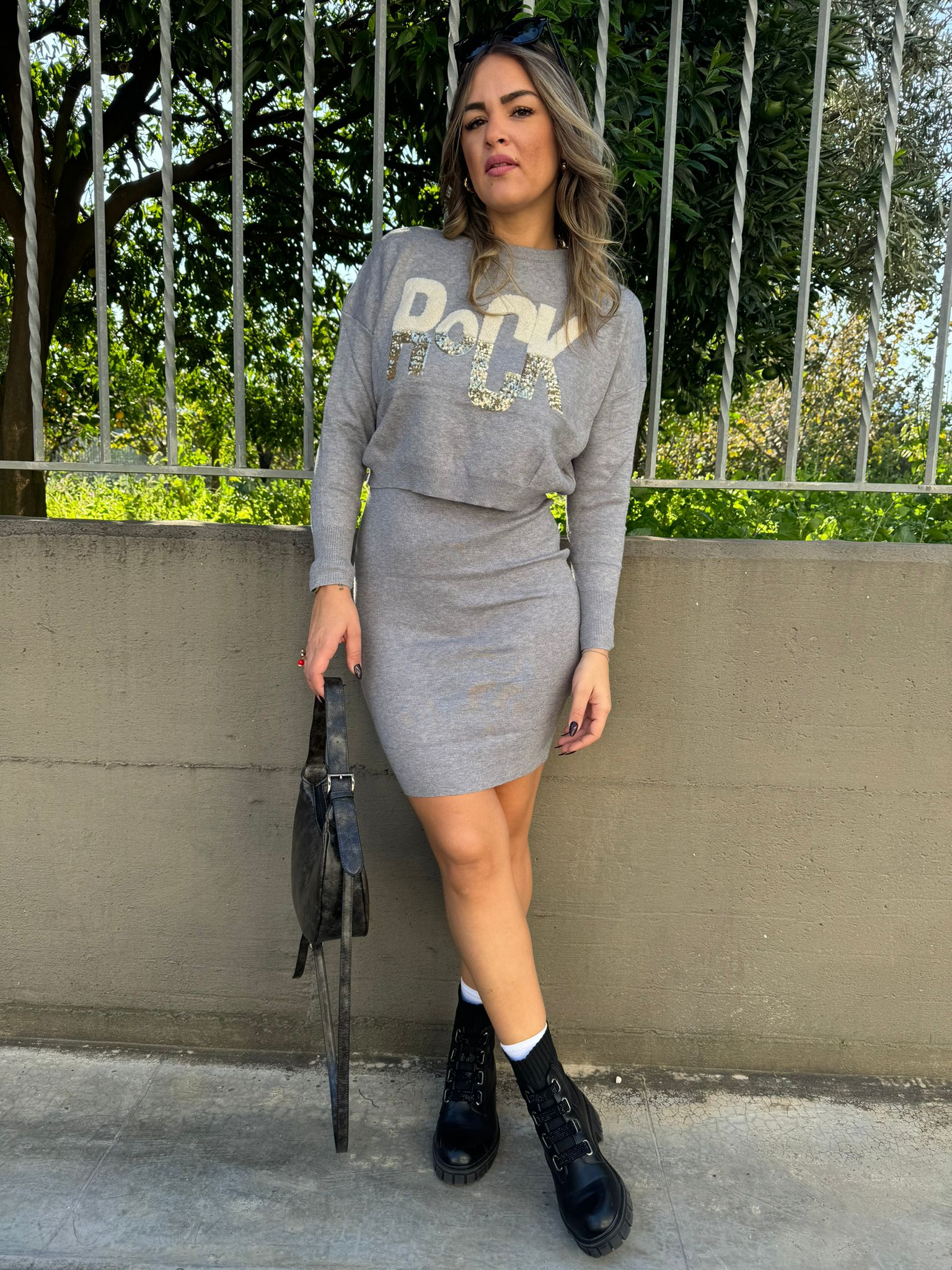 Coordinato 2 pezzi con vestito e maglia con paillettes