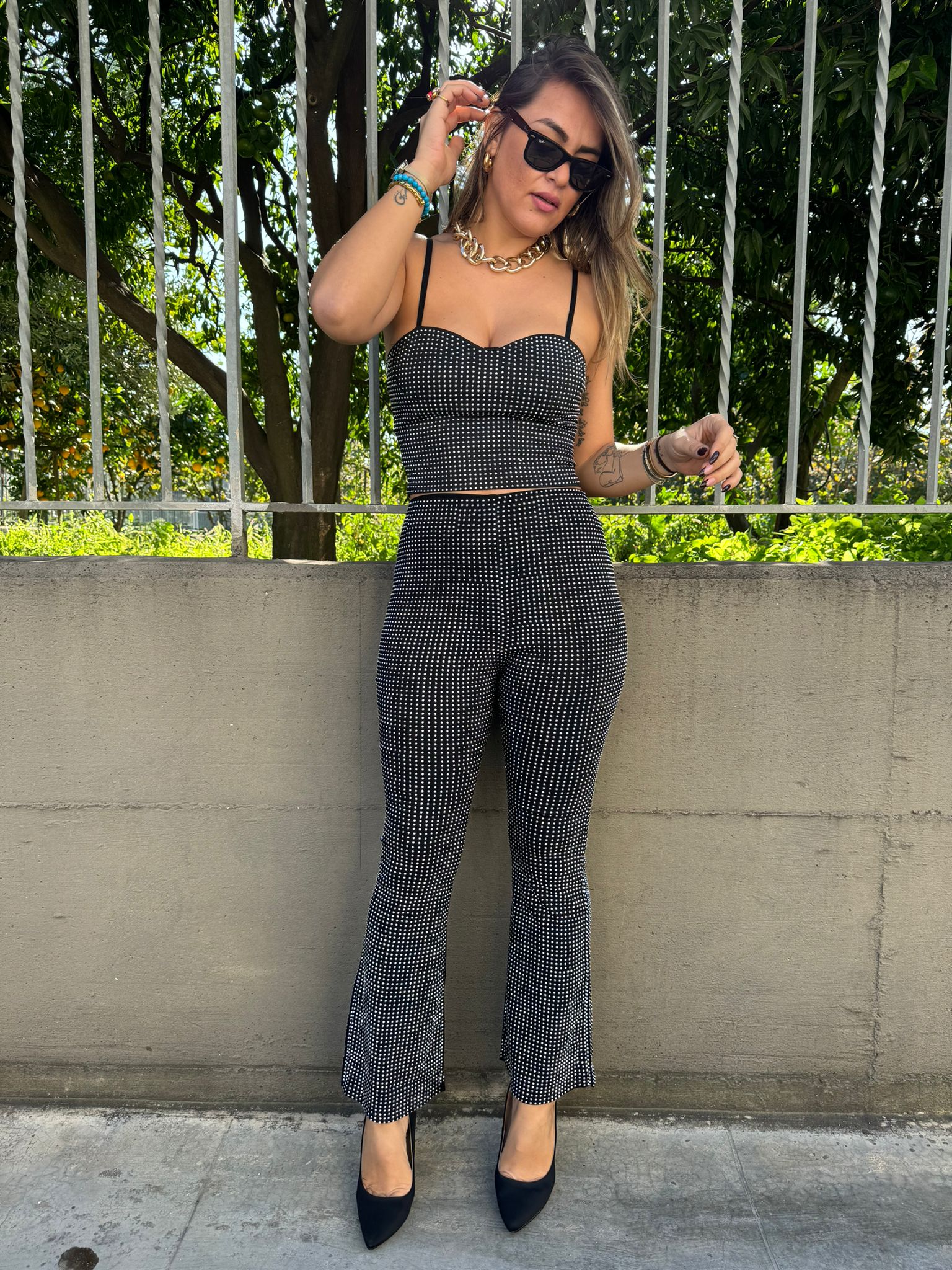 Coordinato swarovski con pantalone a zampa