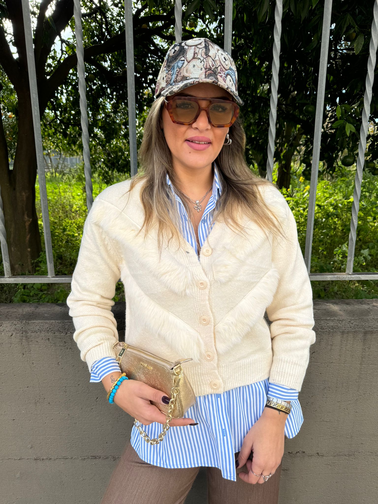 Cardigan con righe in pelo