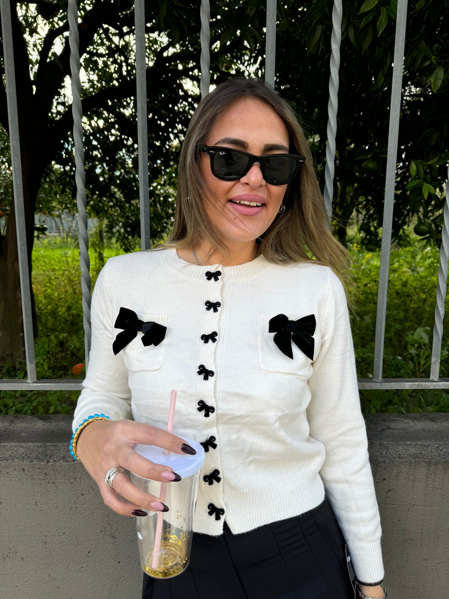 Cardigan con fiocchi in velluto