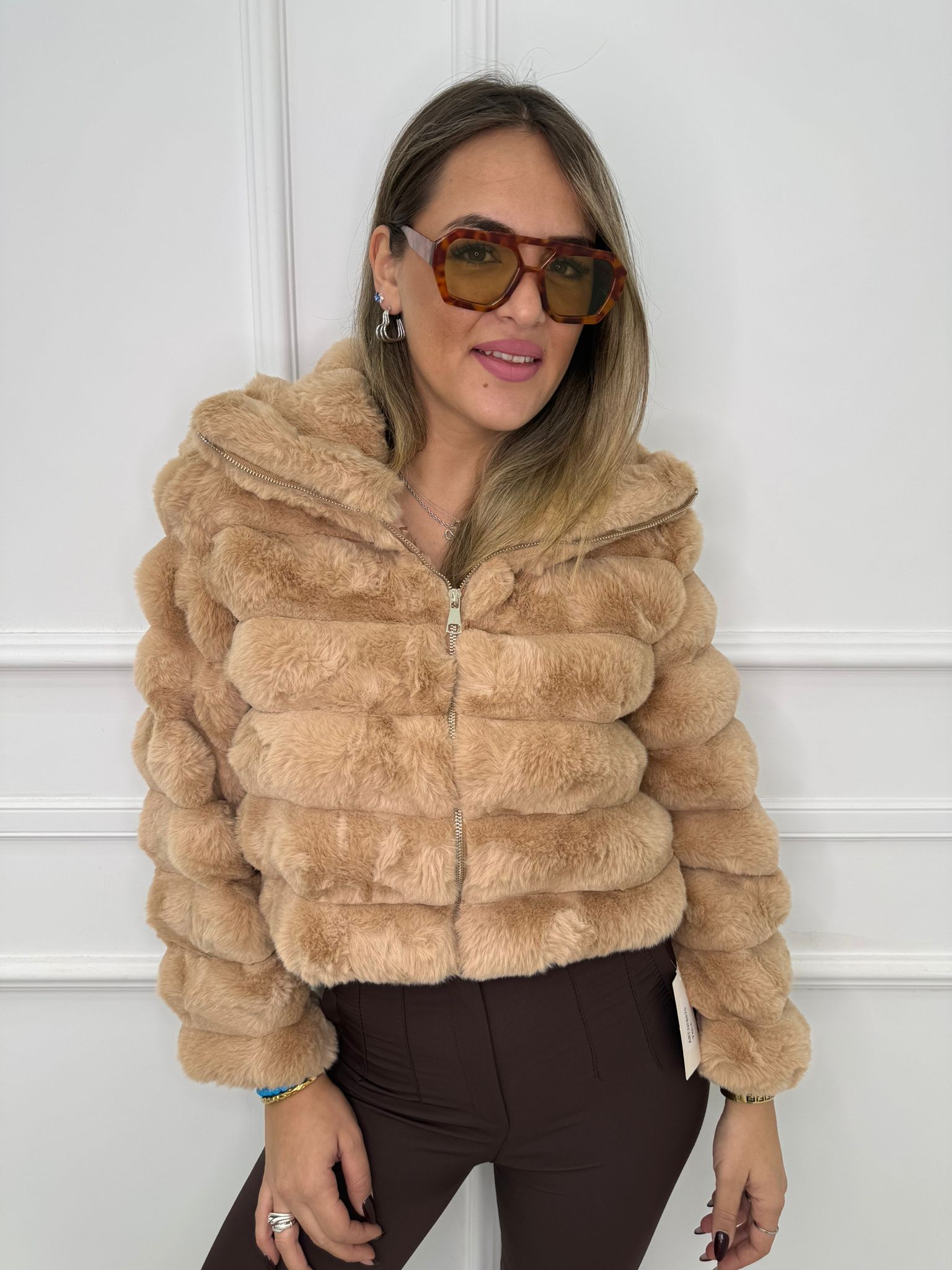 Pelliccia eco crop tinta unita con zip