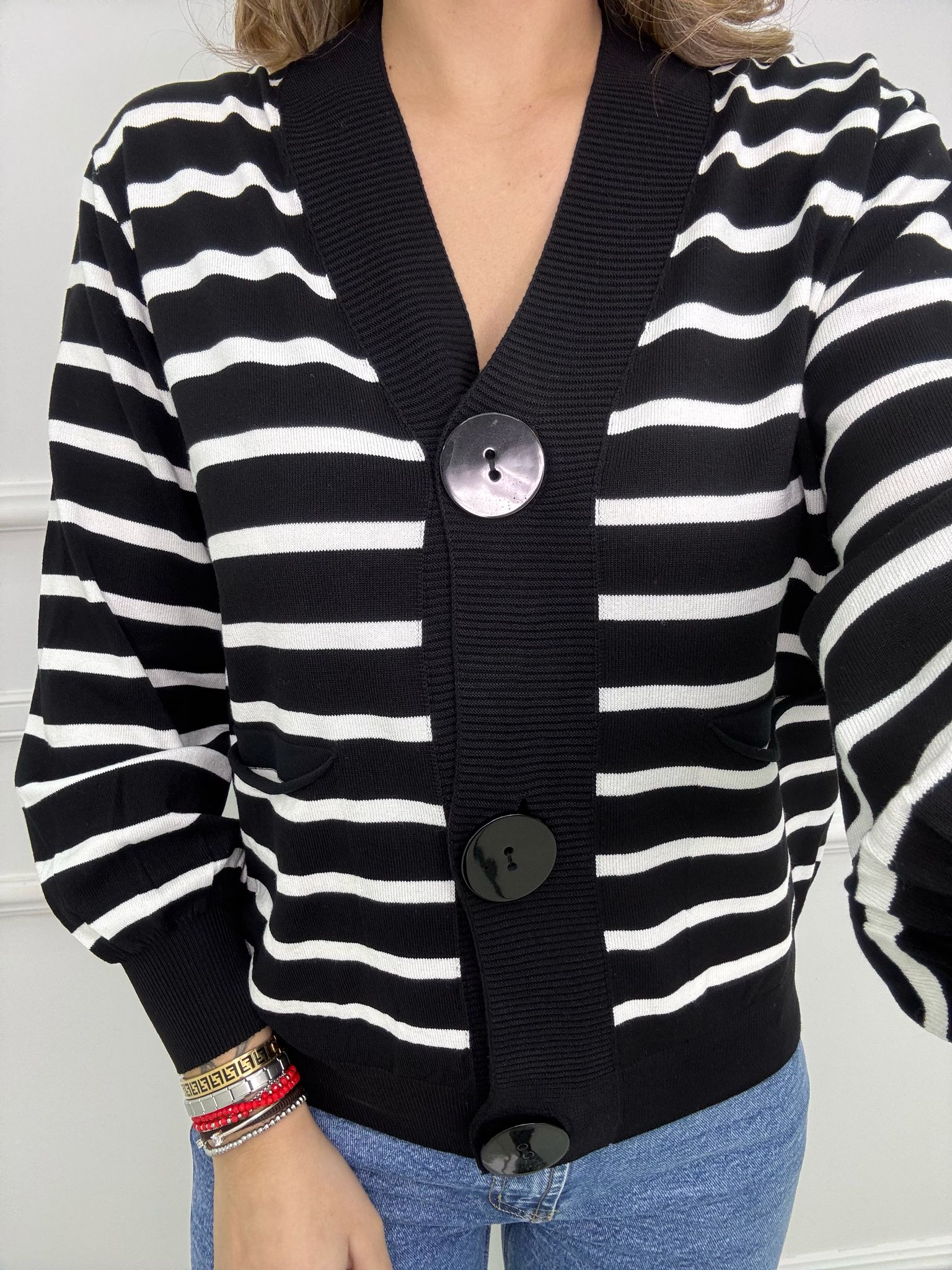 Cardigan in filo over a righe