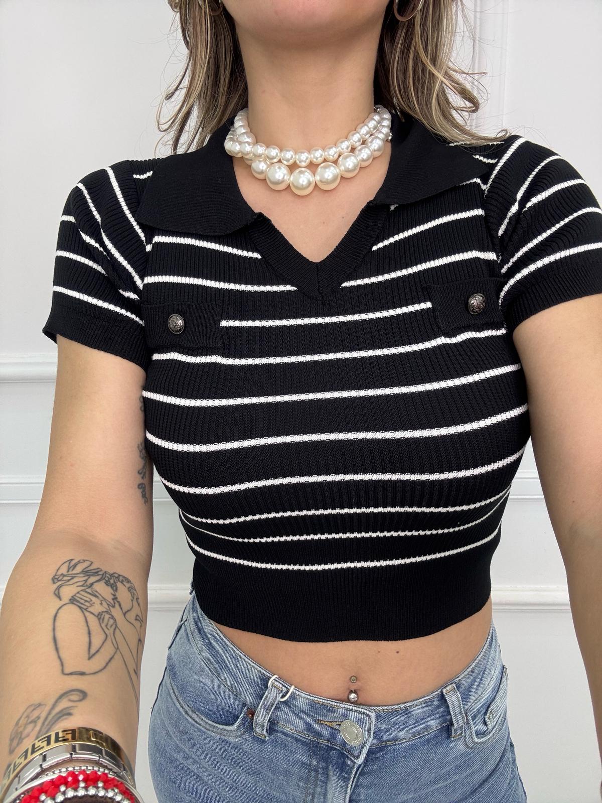 Maglia in filo mezza manica scollo a v con colletto