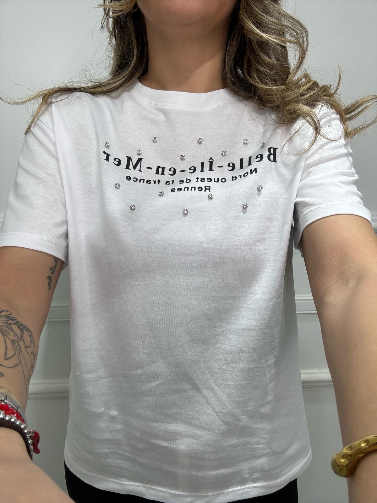 T-shirt con scritta e swarvoski