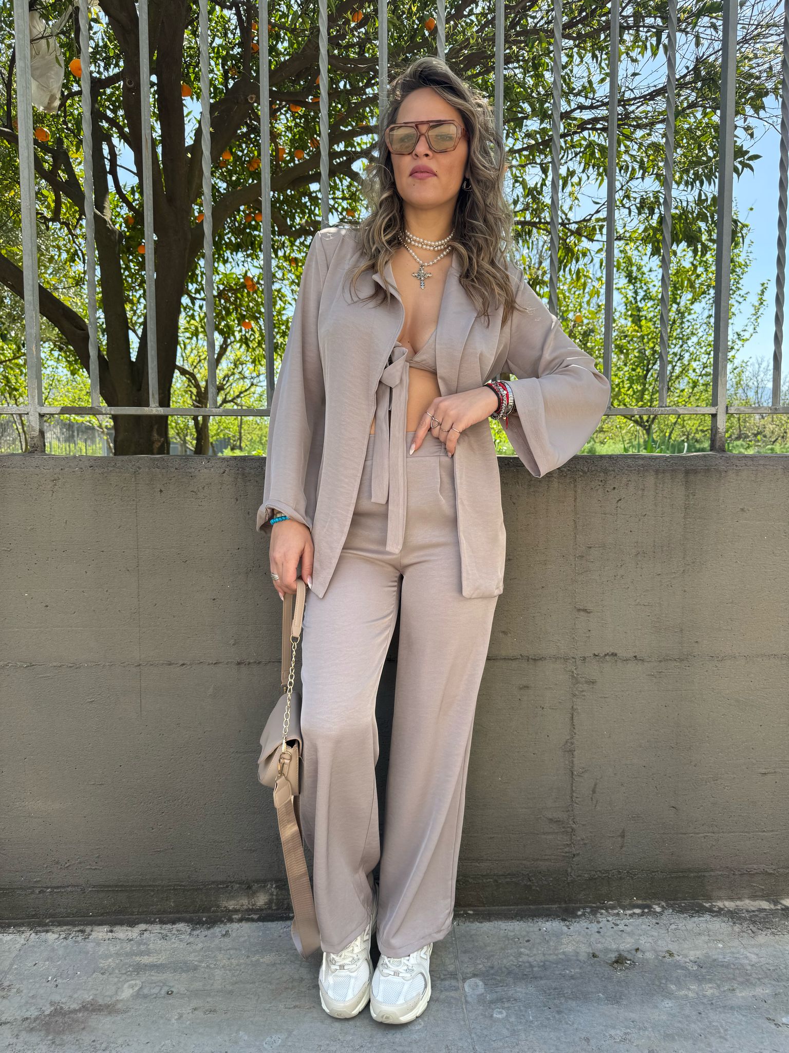 Coordinato 3 pezzi con top e giacca con cintura