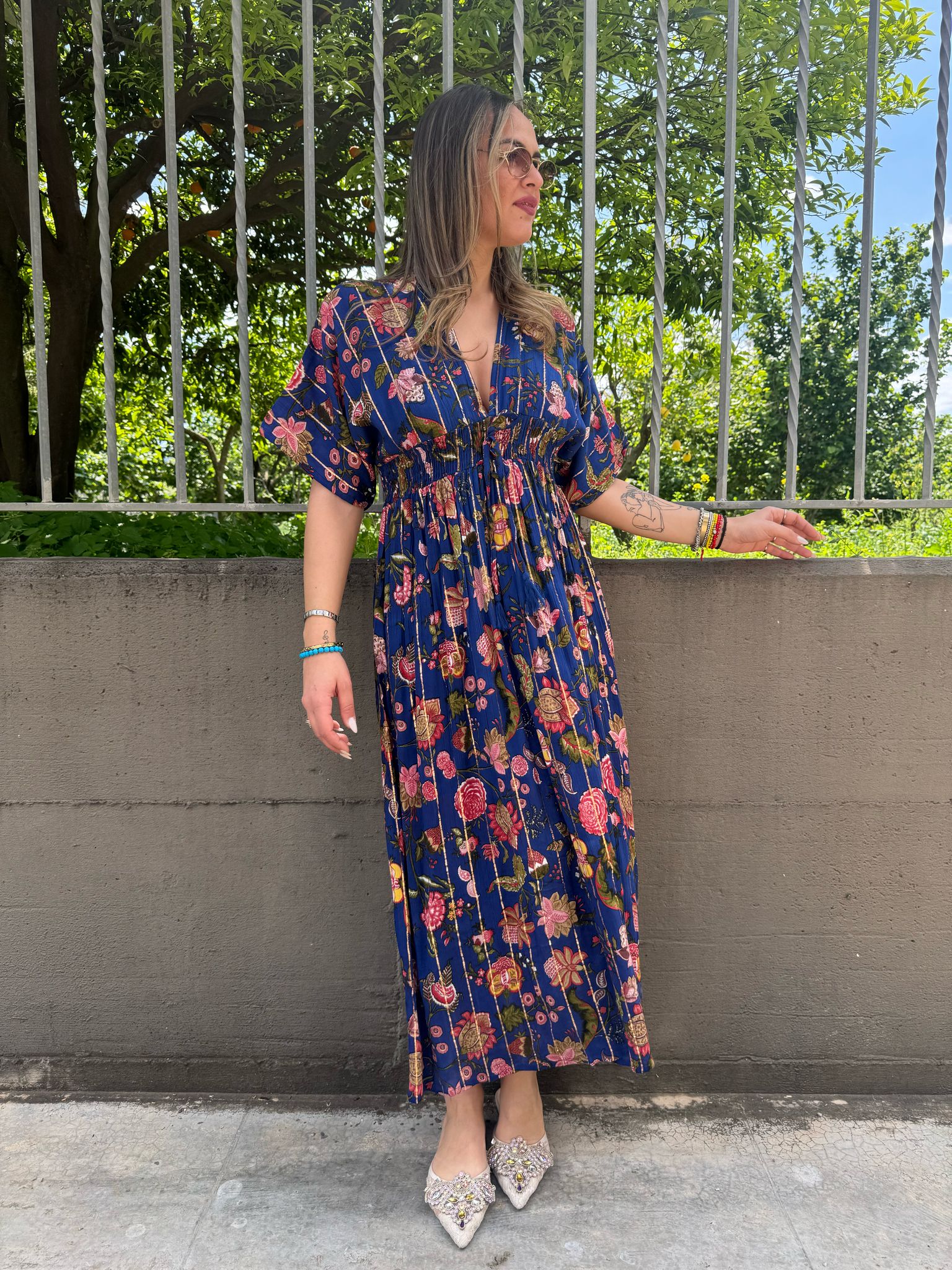 Vestito lungo indiano con inserti oro