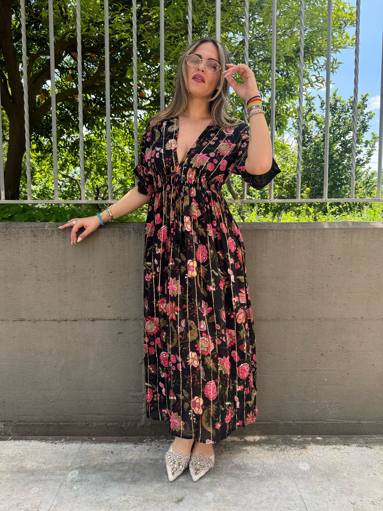 Vestito lungo indiano con inserti oro