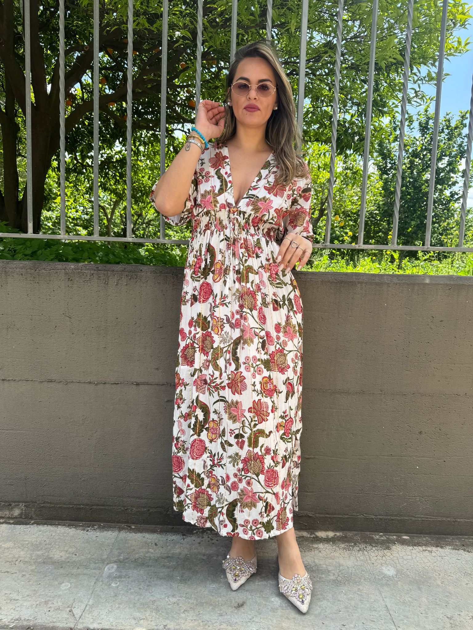 Vestito lungo indiano con inserti oro
