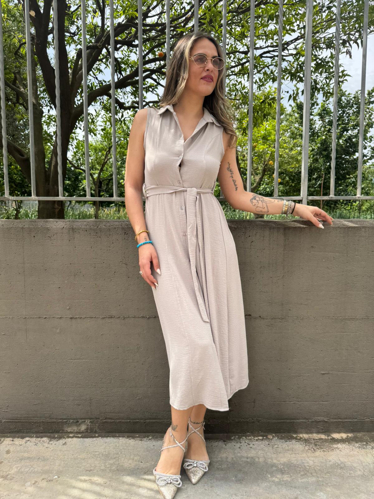 Vestito midi a camicia con schiena scoperta