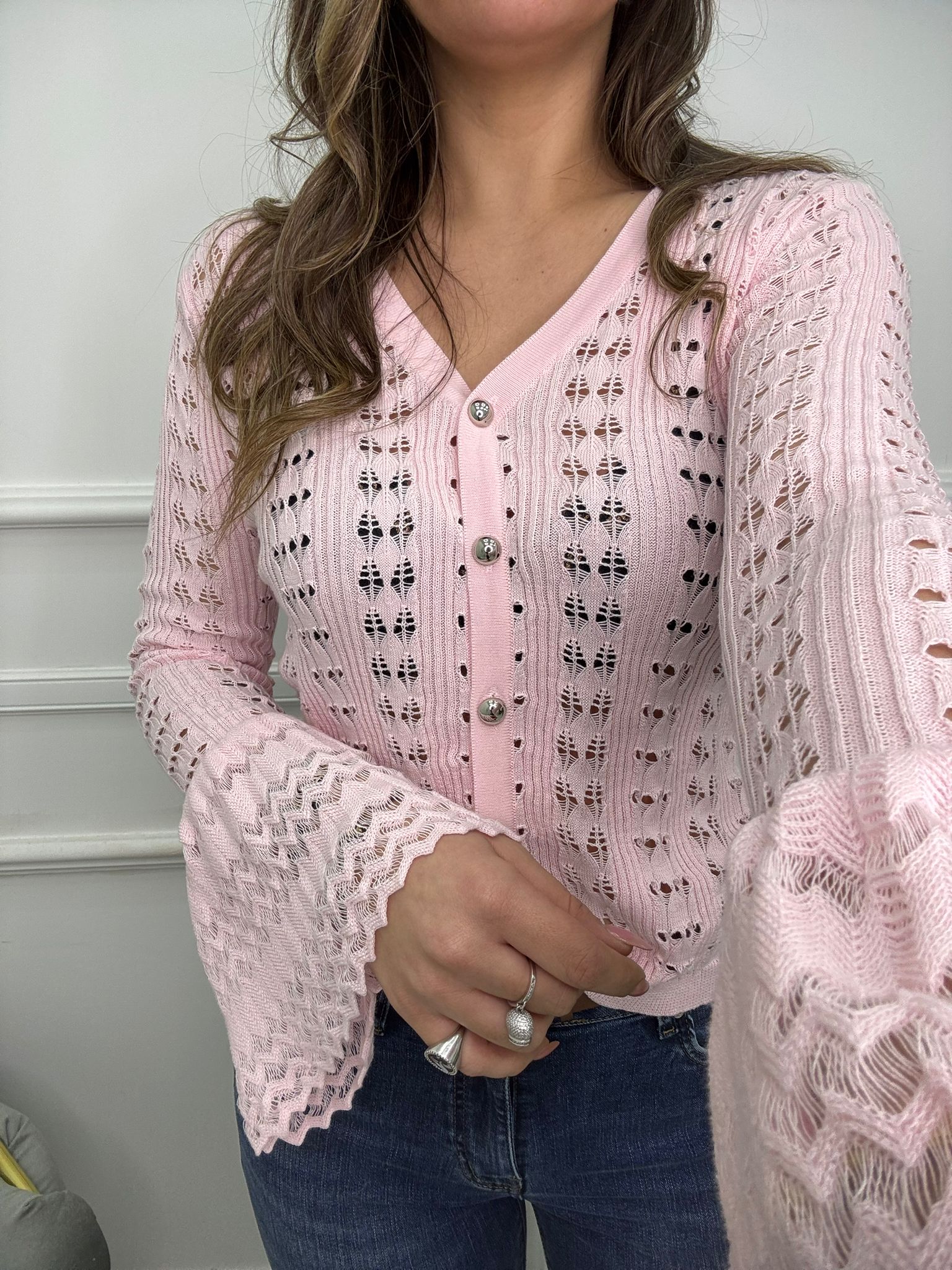 Cardigan traforato con maniche a campana