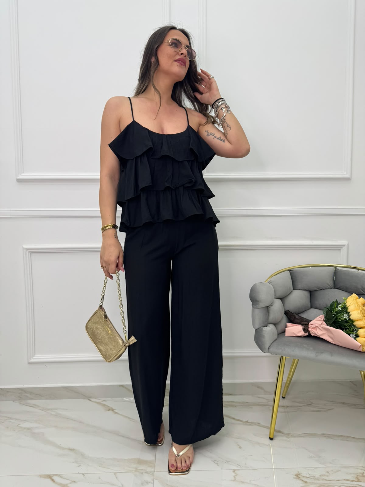Coordinato 2 pezzi con pantalone palazzo e top con balze