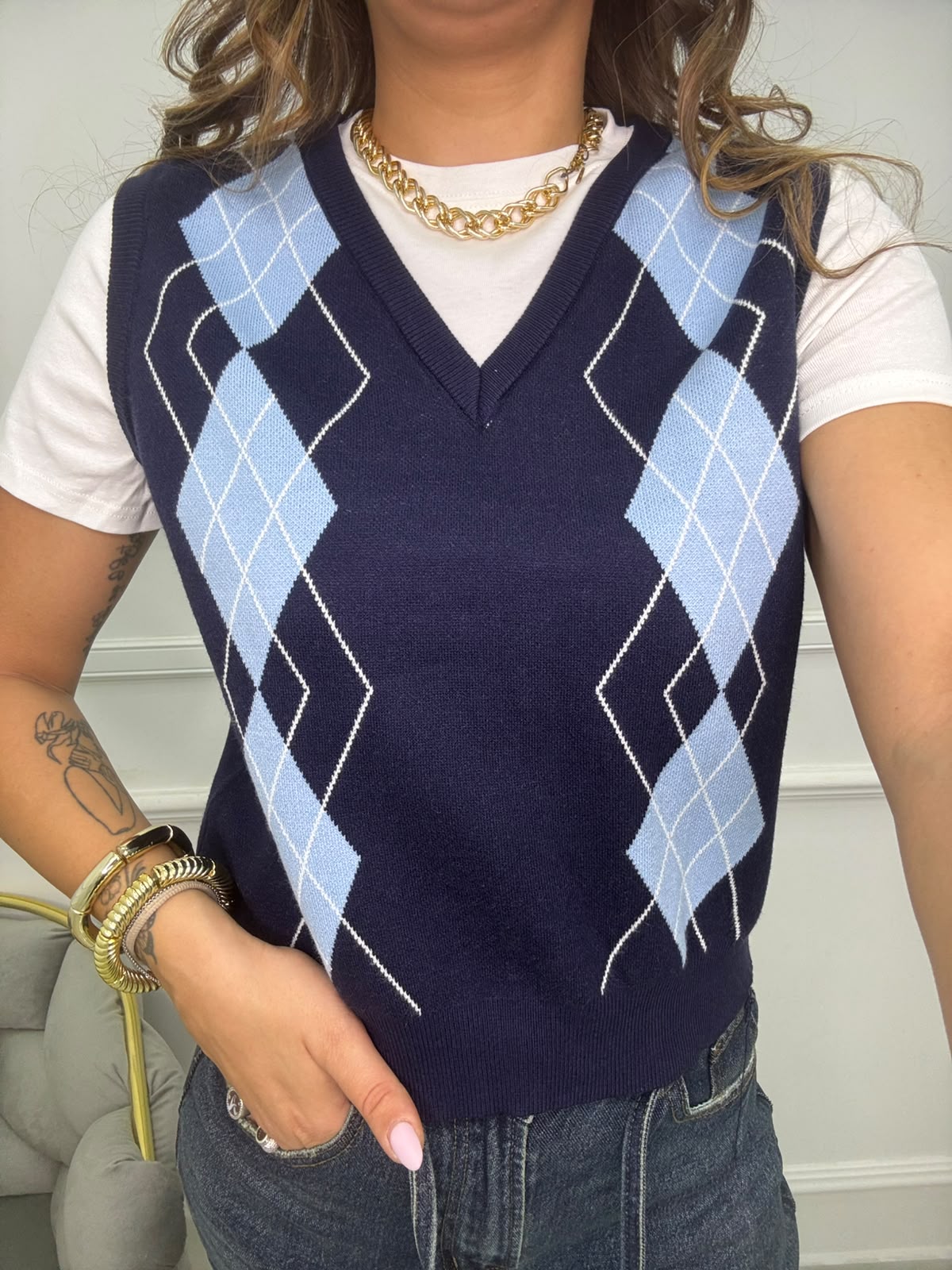 Gilet a rombi con finta t-shirt