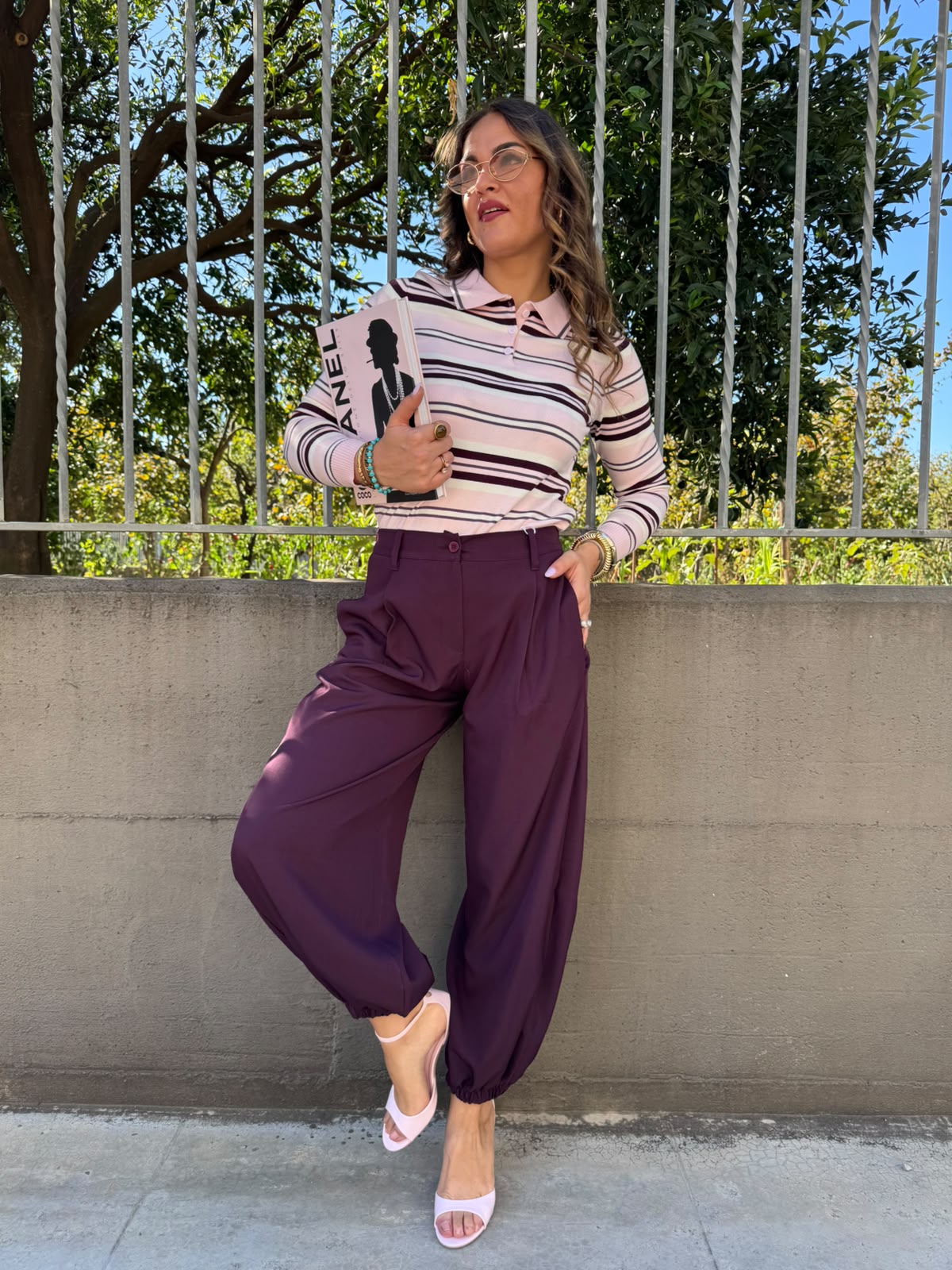 Pantalone balloon tinta unita con elastico alle caviglie
