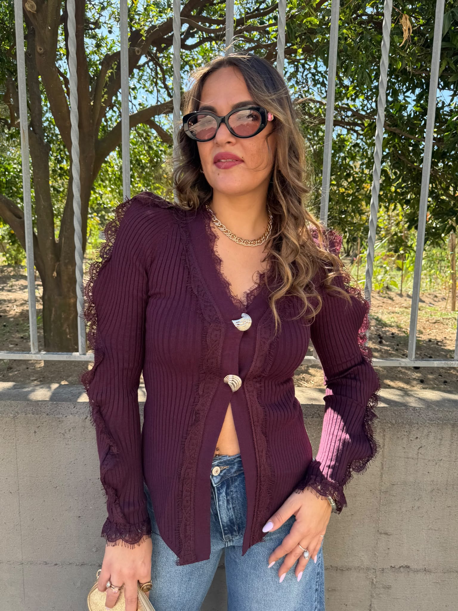 Cardigan con maniche particolari e inserti in merletto