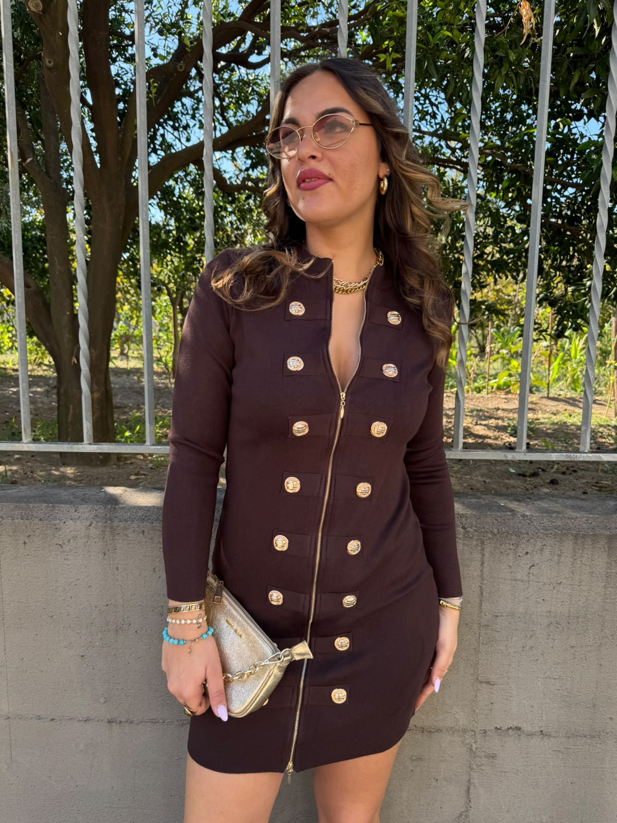 Vestitino in lana rasata con bottoni oro e zip