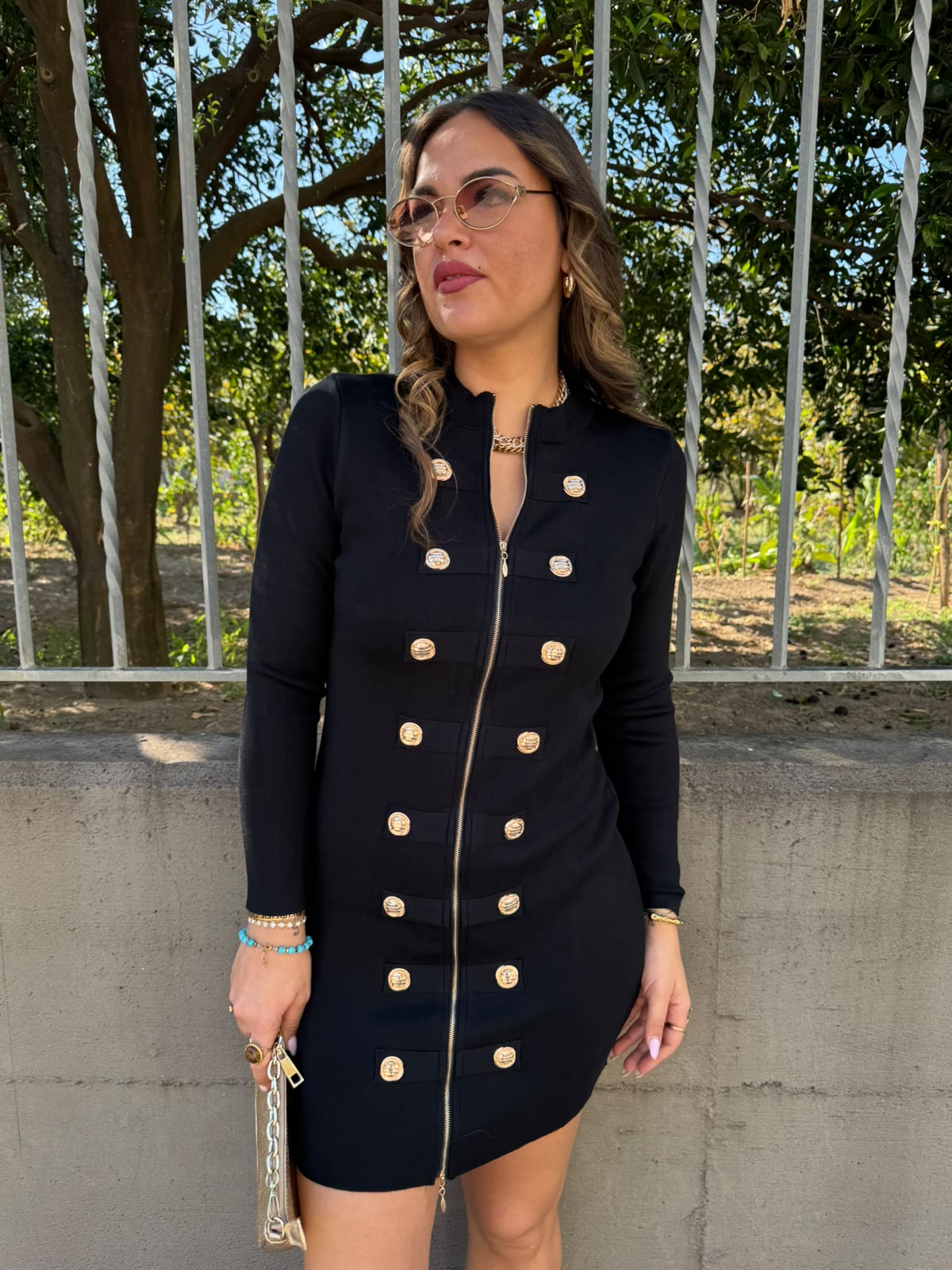 Vestitino in lana rasata con bottoni oro e zip