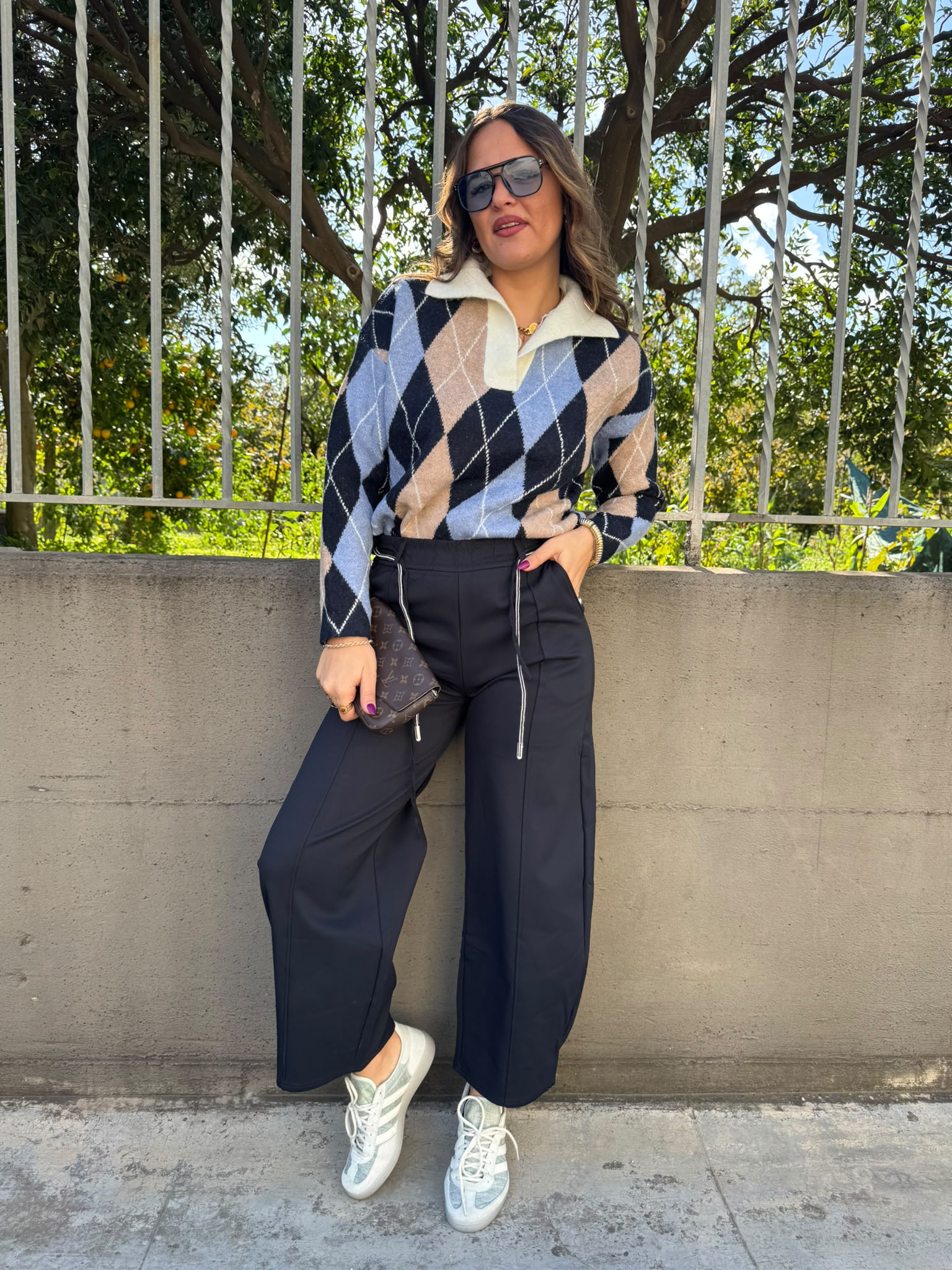 Pantalone balloon con elastico in vita e cintura a corde