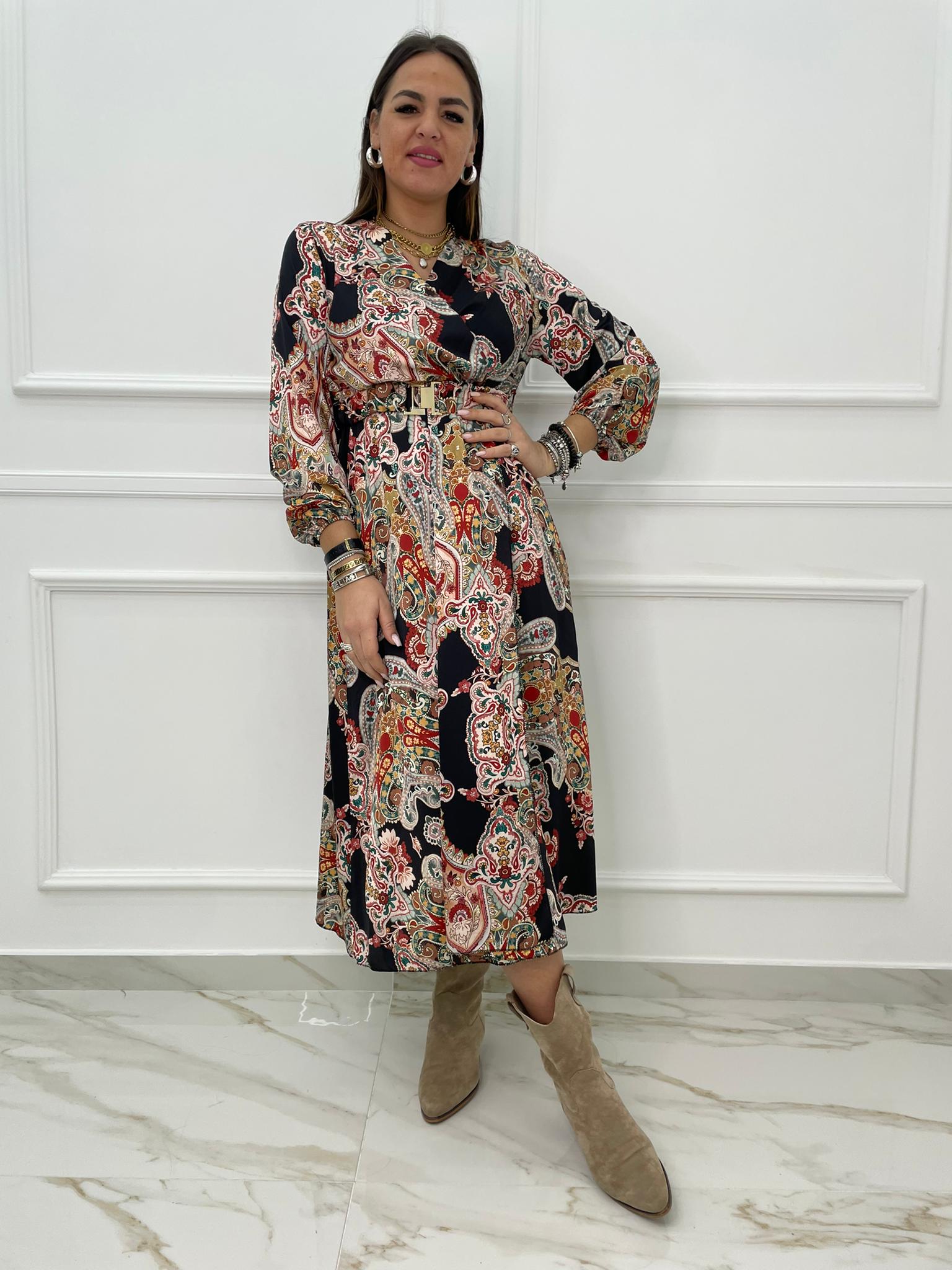 Vestito lungo fantasia etnica con cintura tono su tono